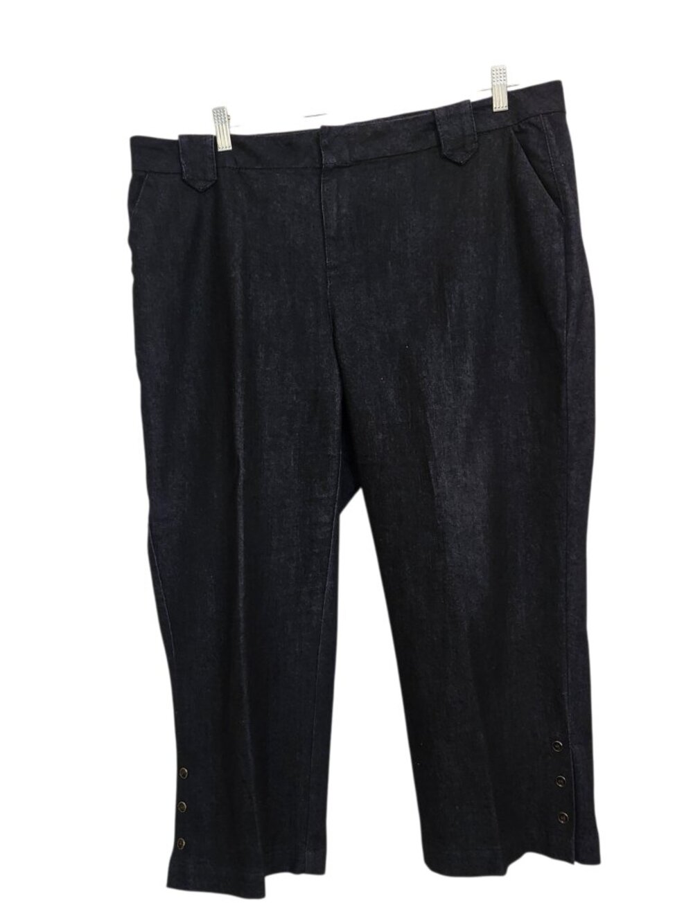 W62 Women's Denim Signature Fit Capris Size 18W